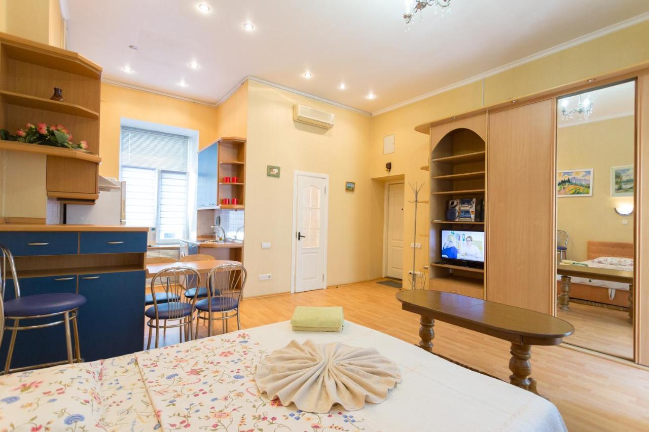 Central Area Apartments Kiev Ngoại thất bức ảnh