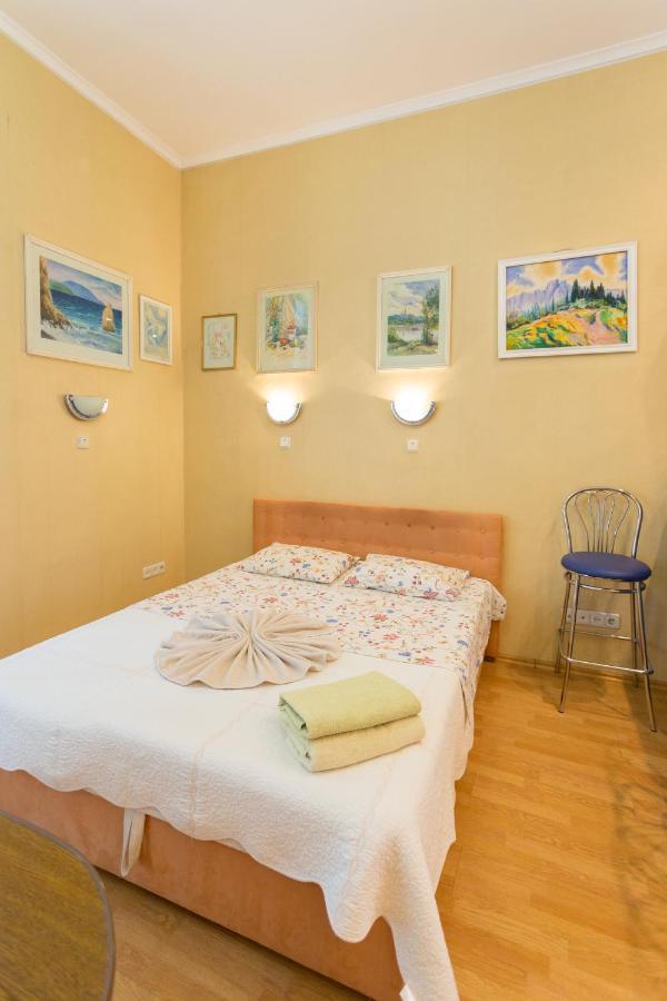 Central Area Apartments Kiev Ngoại thất bức ảnh