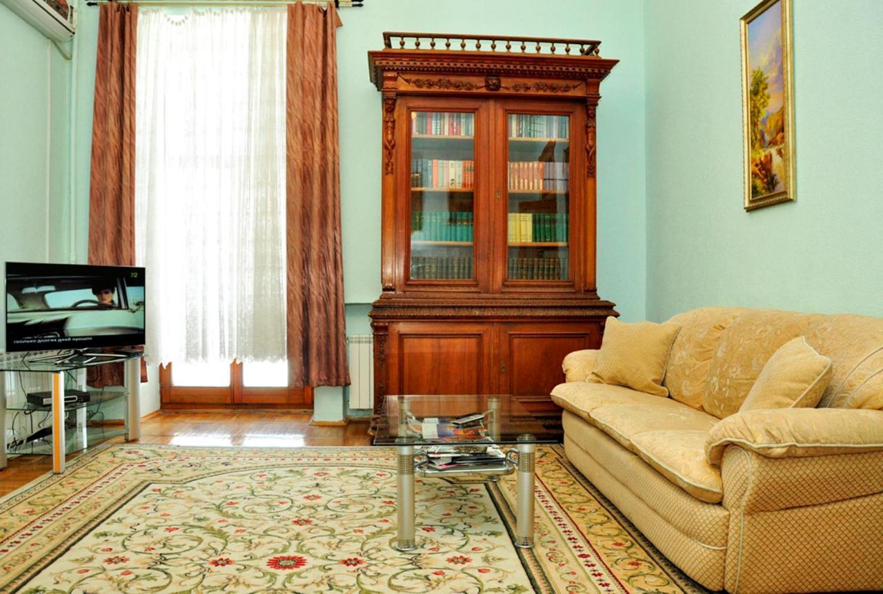 Central Area Apartments Kiev Ngoại thất bức ảnh