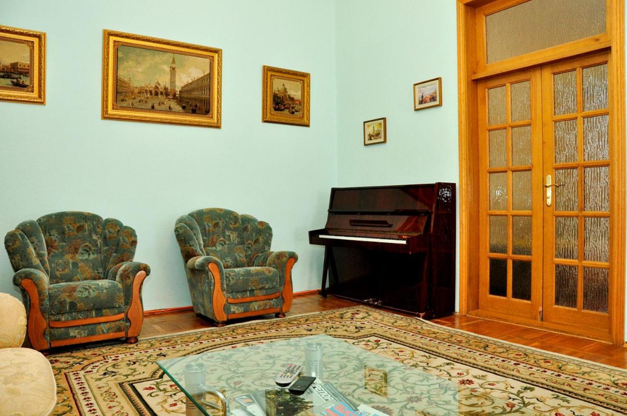 Central Area Apartments Kiev Ngoại thất bức ảnh