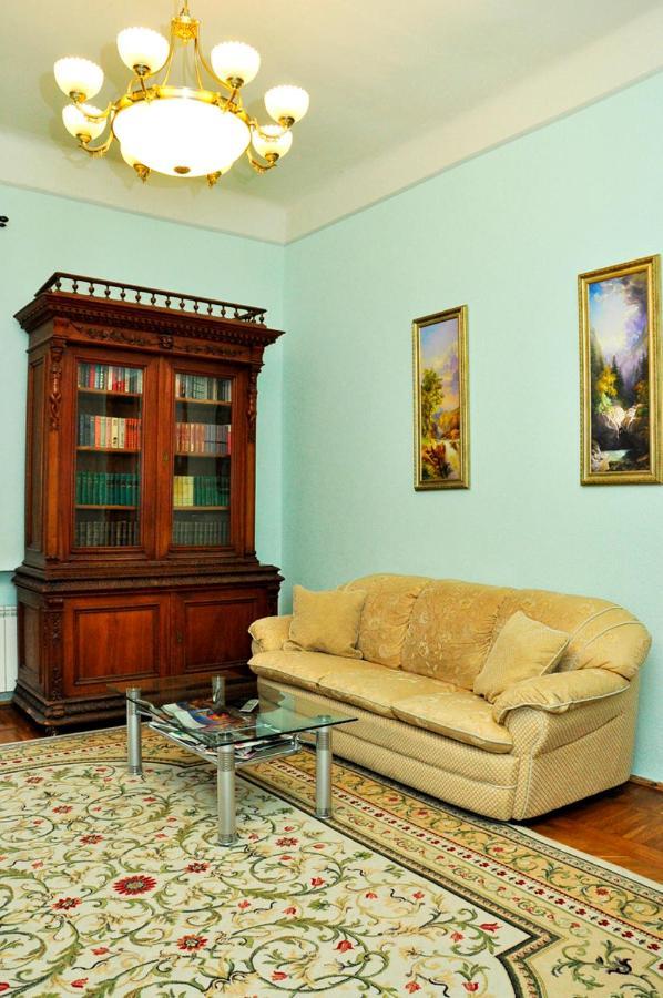 Central Area Apartments Kiev Ngoại thất bức ảnh