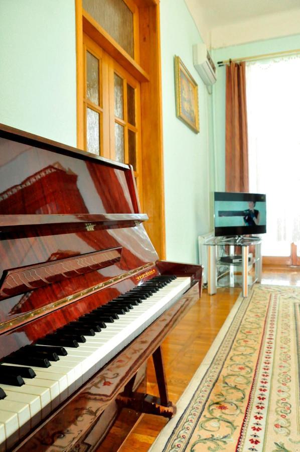 Central Area Apartments Kiev Ngoại thất bức ảnh